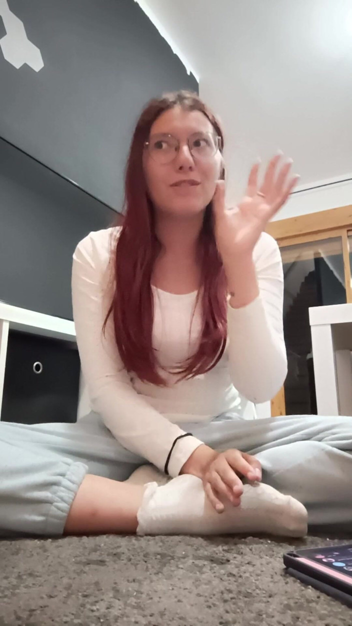 Softbrattypuppy: Te voi face sclavul meu încornorat și picior