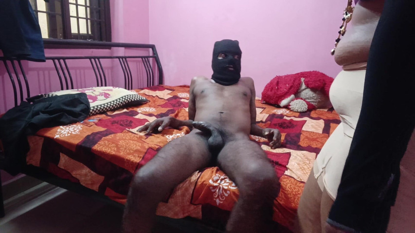 Desi Tamil House Owner's Wife Mouth Fucking & Milk Feeding (Reshma hot) Desi Tamil House Owner's Wife Mouth Fucking & Milk Feeding (Reshma hot)
