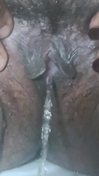 Desi Neha Bhabhi Pissing Close up Shot