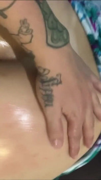 Cuckold İşe Gitti ve Komşu Karısının Bakış Açısıyla Yattı