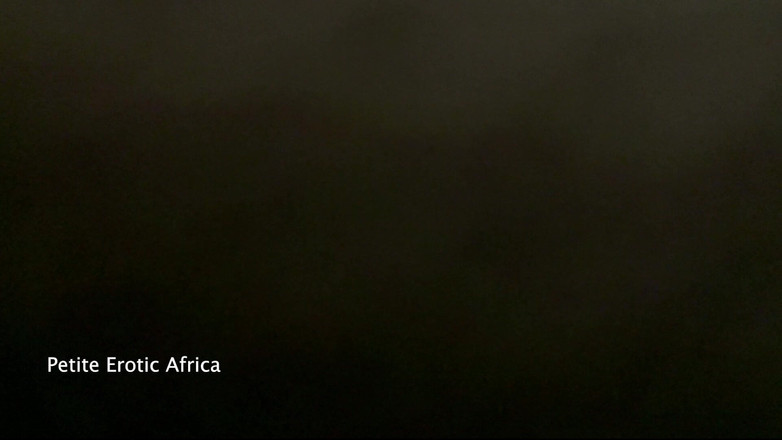 Petite Erotic Africa: Đụ mặt và miệng cream pie