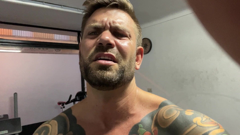 Juan Lucho Gay: Dirty in the Gym After Training