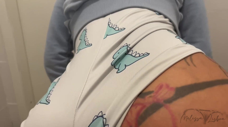 MelissaLisboa: Желание заняться с ней сексом было настолько велико, что мы пошли в туалет магазина