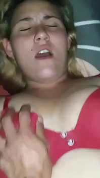 Je baise la femme de mon meilleur ami quand il n'est pas là