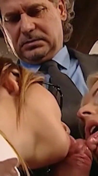 Müdürden seksi luna