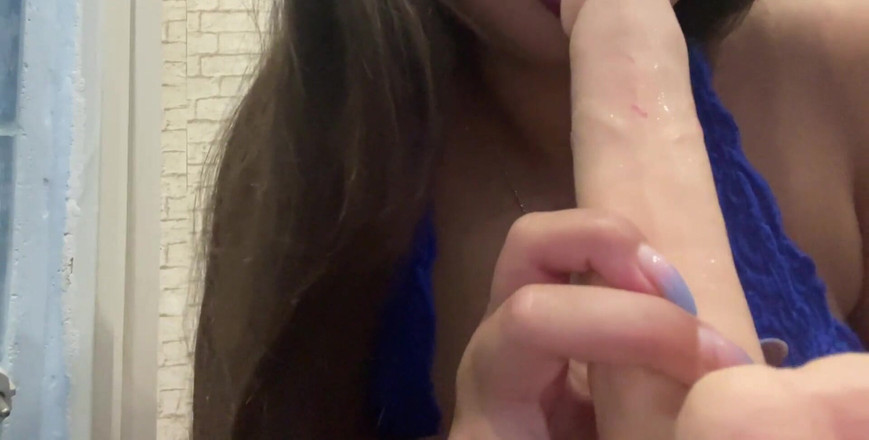 Lux Eva: Tôi bú con cu ngon ngọt của bạn