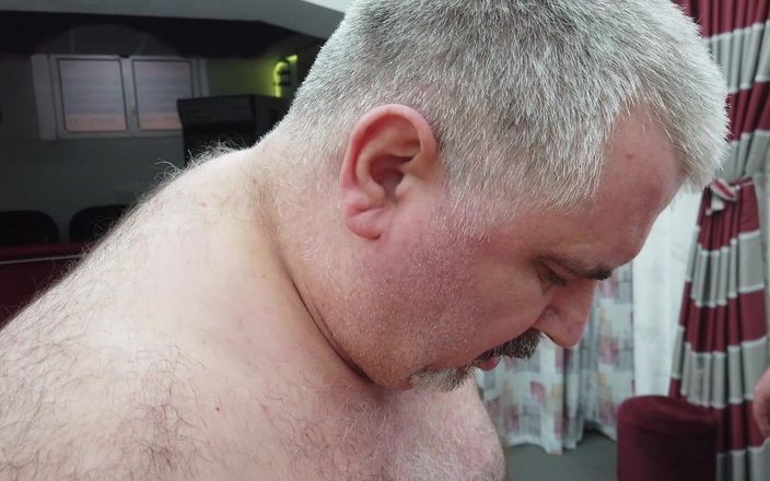 Lovekino: Büyük memeli mia kaltak eş değiştirmede 2 adam tarafından sikiliyor