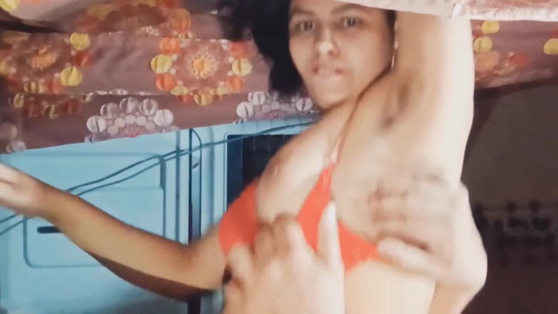 Hot Sis: Latika harde seks grote zwarte pikervaring