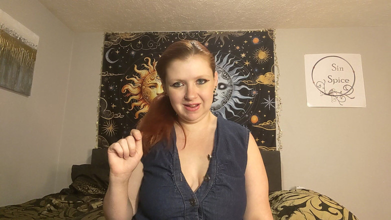 Sin Spice by Sophia Sinclair and Jasper Spice: Není to moje vina, jako výstřih