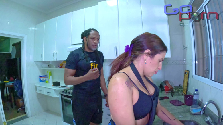 Go Porn: Maid Tries to Please the American and Fucks Him Hot...