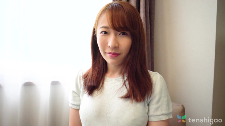 Tenshigao: 素敵で孤独な櫻井千佳子がラブホテルで会うことを承諾