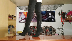 Beth Kinky: Procházka v botách přes kolena - Beth Kinky