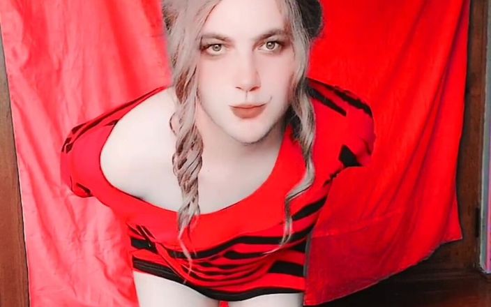 Kitty_Cross: Masturbieren und eine tolle ladung cumshot am ende großer knackarsch...