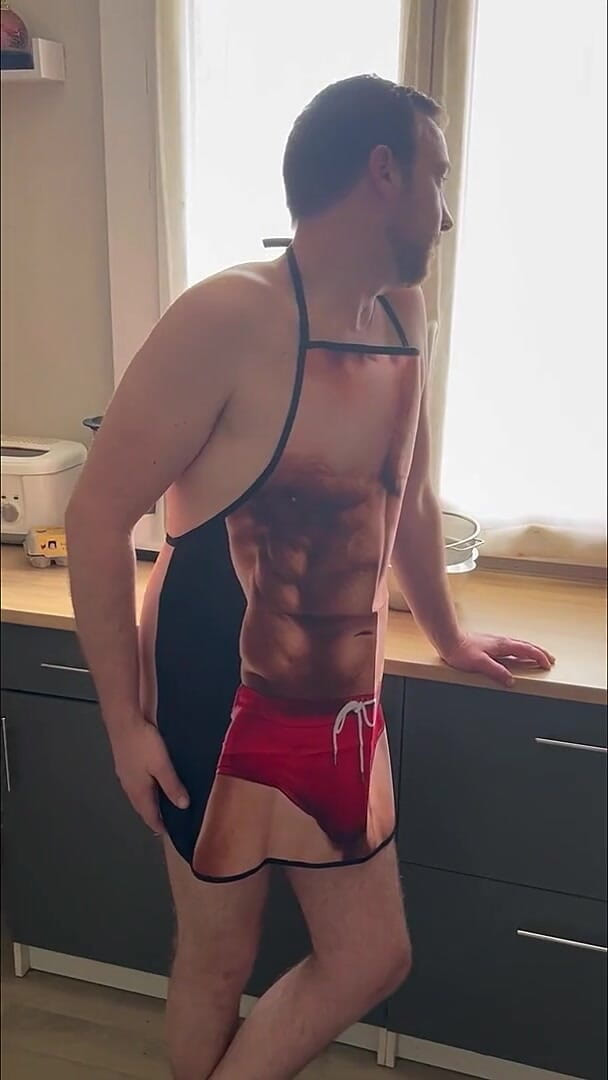 Queen Coquette: Biorę Go Ze Straponem W Kuchni - French Pegging