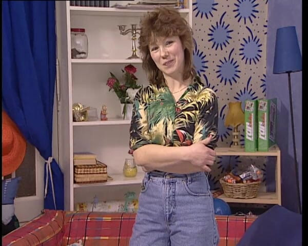 YOUR FIRST PORN: Babette โกนขนหีตอนเช้า