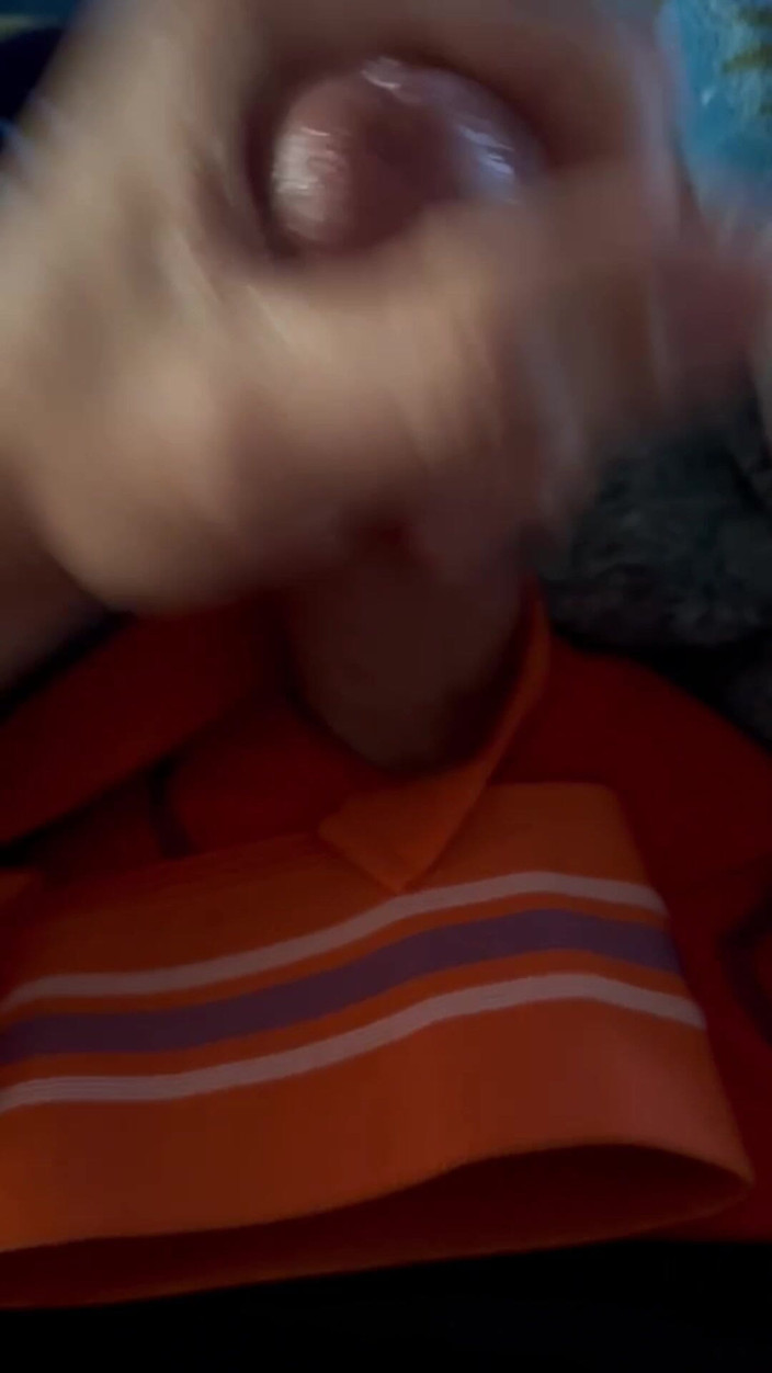 Gay Soldier Stuff: ¡Soldado cachondo del ejército se masturba con una jockstrap para...