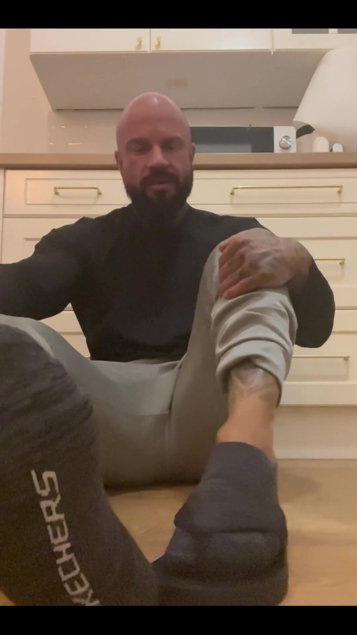 Jasons feet: 我让你闻我的臭人字拖