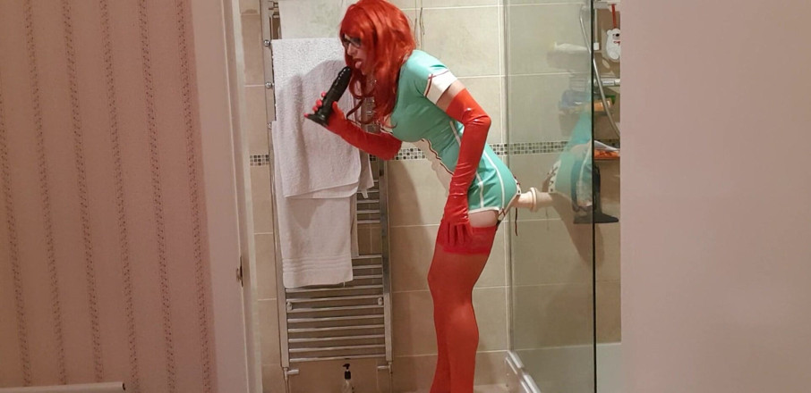 JessicaXD: Latexsjuksköterskan kommer att träffa dig nu