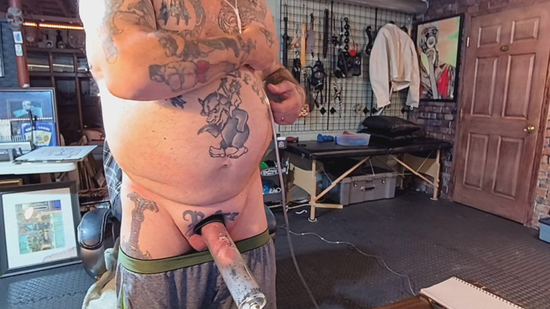 City hog: Bent over pumping