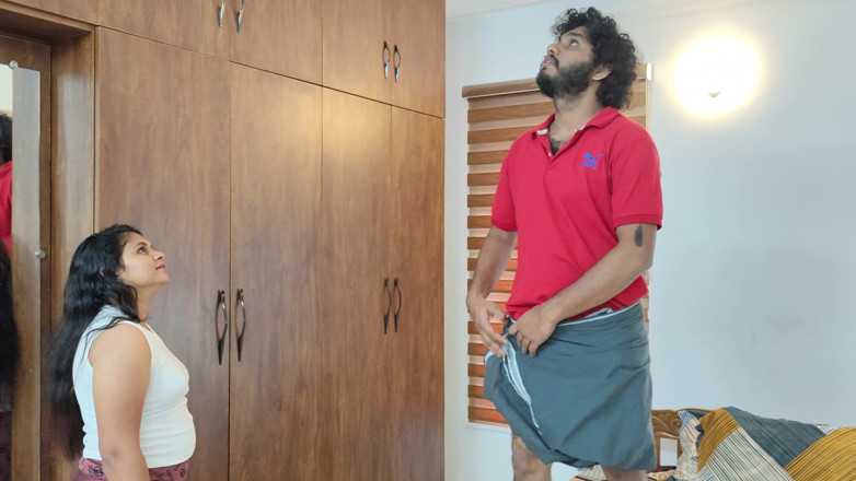 Vaigavarun45: Girl and Electrician Hot Fuck While She Was Alone at...