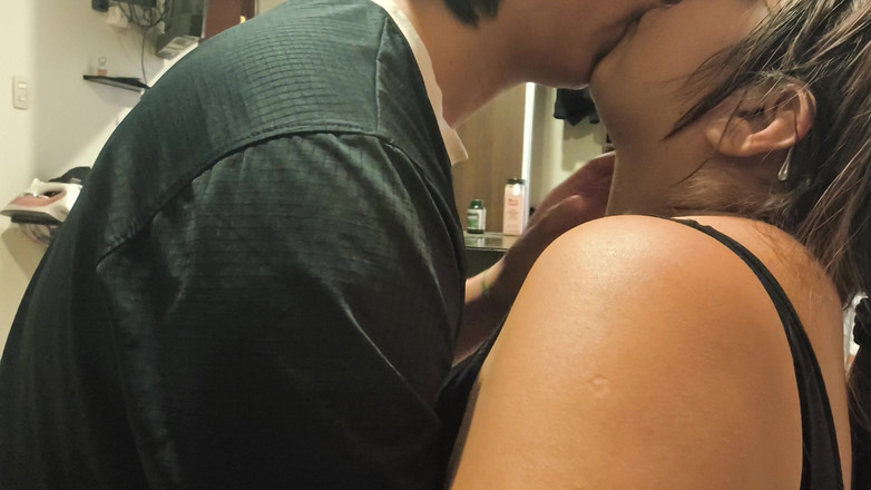 Moo DBOXXX: 和单身继母的一次化妆，她疯了