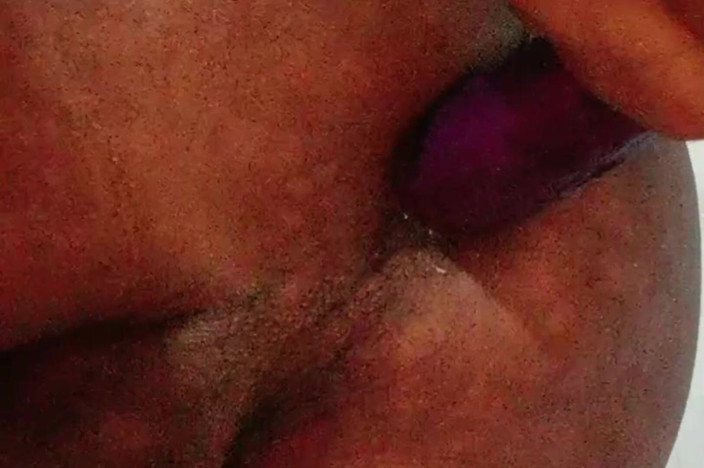Renata Himalaya: Masturbazione con bel buco