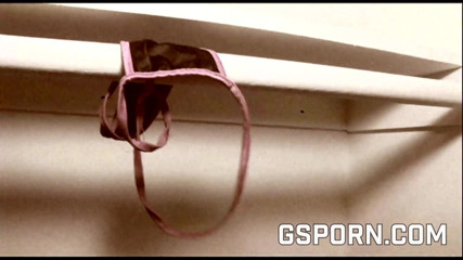 GS studio: Una milf nera con un culo grosso vuole un grande...