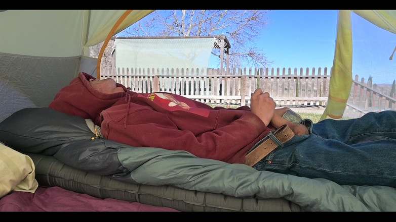 Joe Iandola: Nella tenda