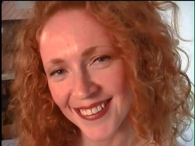 Old Good Porn: Playful redhead gives sensual blowjob
