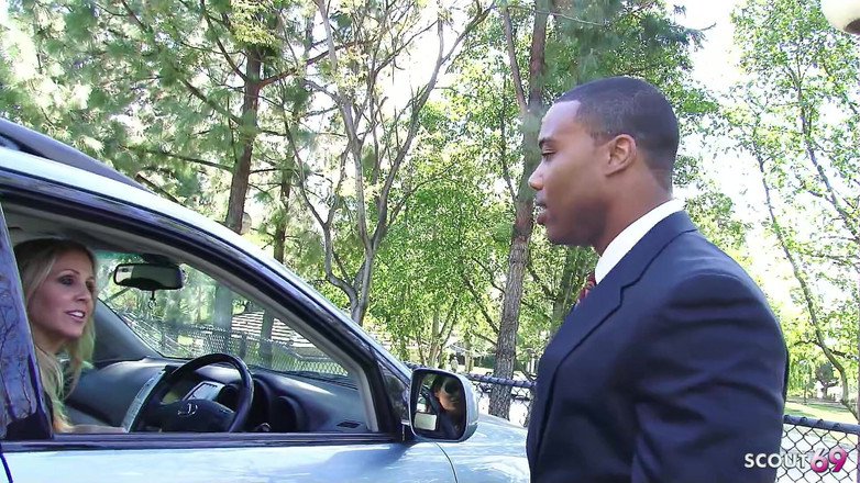 Full porn collection: 毛深い猫を持つ角質のラティーンが黒人の巨根に犯される