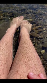 Worship My Hairy Legs