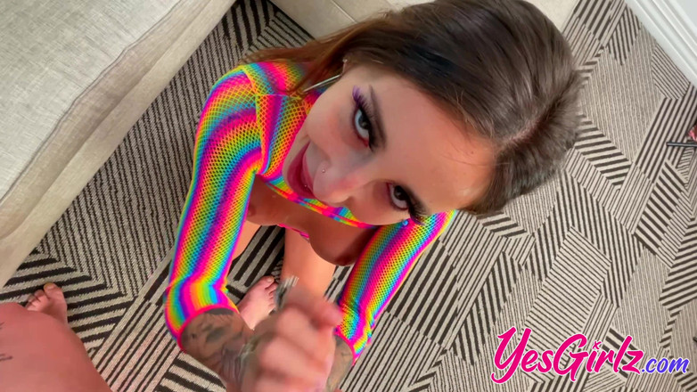 YesGirlz: Tetovaná holka Anna Chambers šuká hardcore