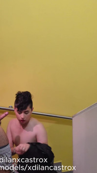 Passeando Com O Twink Do Prédio Que Adora Chupar Pau