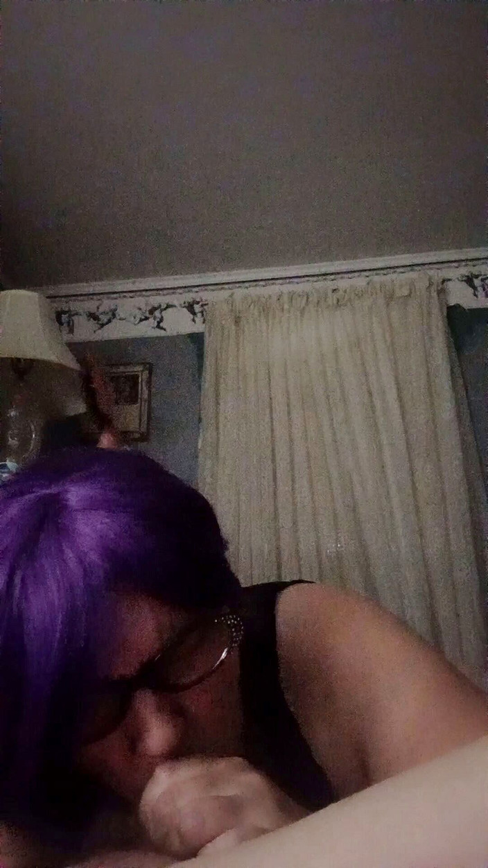 Blow_girl: Sání ptáka při výprasku.