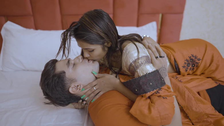Desi Maal studios: Beautiful Wife Praised Husband and Said I Felt Very Good...