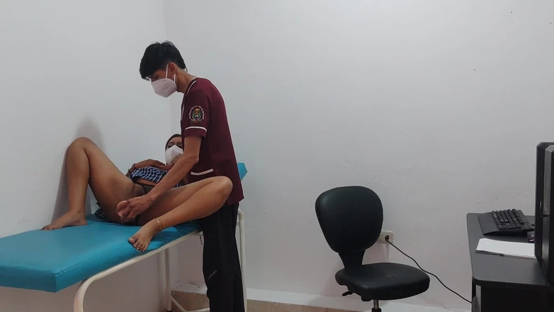 Goky: Horny Schoolgirl in the Office