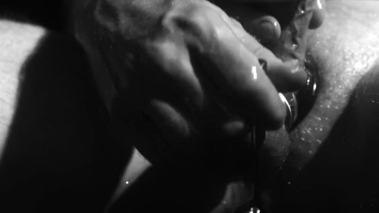 Kane Santiago: Yakın çekim yağlı mastürbasyon ve boşalma