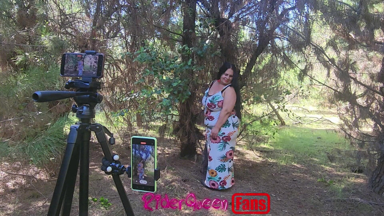 Riderqueen BBW Step Mom Latina Ebony: Riderqueen Bersendirian, di luar, video untuk peminat