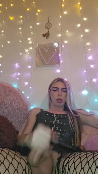 If You Like Being a Good Boy for Stepmommy, You'll Love This Video