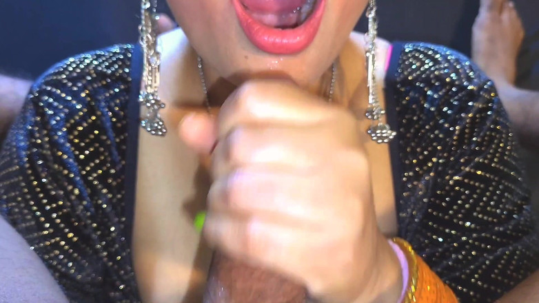 Hardcore Lover: Une bhabhi desi montre ses talents de pipe à son beau-frère...