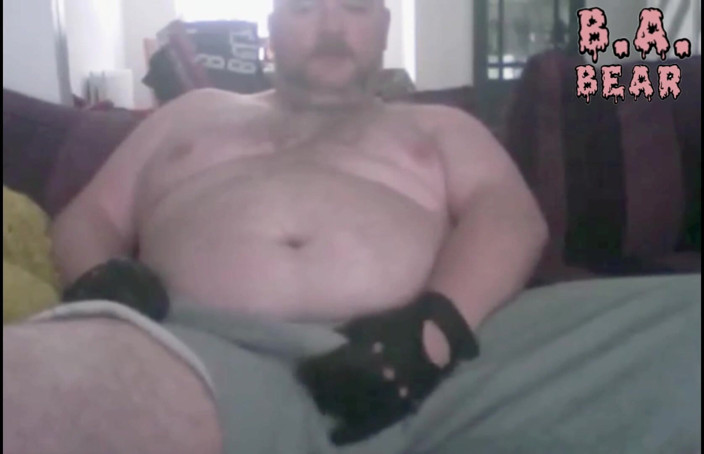 B A Bear: Stepdaddy Wanks in His Black Leather Gloves