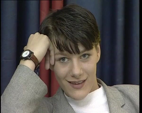YOUR FIRST PORN: Eigentlich Stehe Ich Auf Frauen - 빅토리아 나는 실제로 여자를 좋아한다