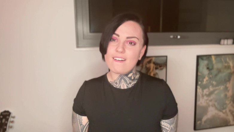 Miss Valentina: Be My Obese Piggy