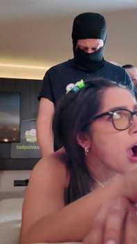 Grosse Orgie Avec Cinq Stars Du Porno: Partie 2