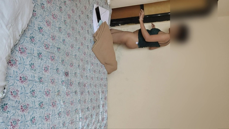 Trisha Hotness: Prsty nebo čůrák?