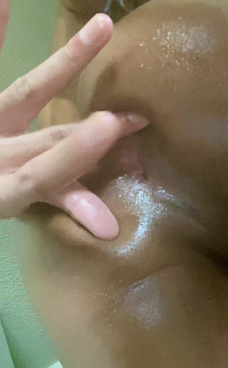 EROS ORISHA: Všichni mi říkají, že mám tu nejtěsnější díru vůbec. Myšlenky? Kdo v...