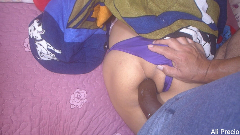 Ali Precio: Přítelkyně je označena a ponížena dlouhým ptákem v jejím těsném...