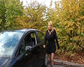Filles Francaises: French Slut Deepthroating Before Getting Strapon Fucked