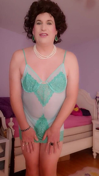 Victoria Lecherri: I want to wear this for you!