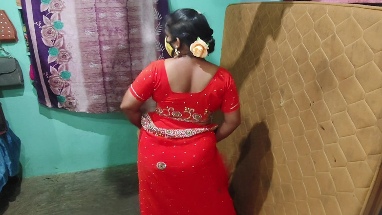 Gulaab: Ela dançando e tentando imperatriz meu pau